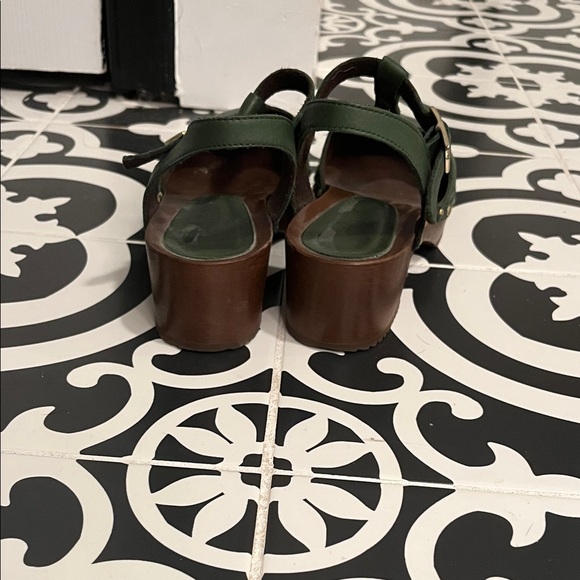 Women's Green Leather T-Strap Clog Mules - Picture 3 of 5